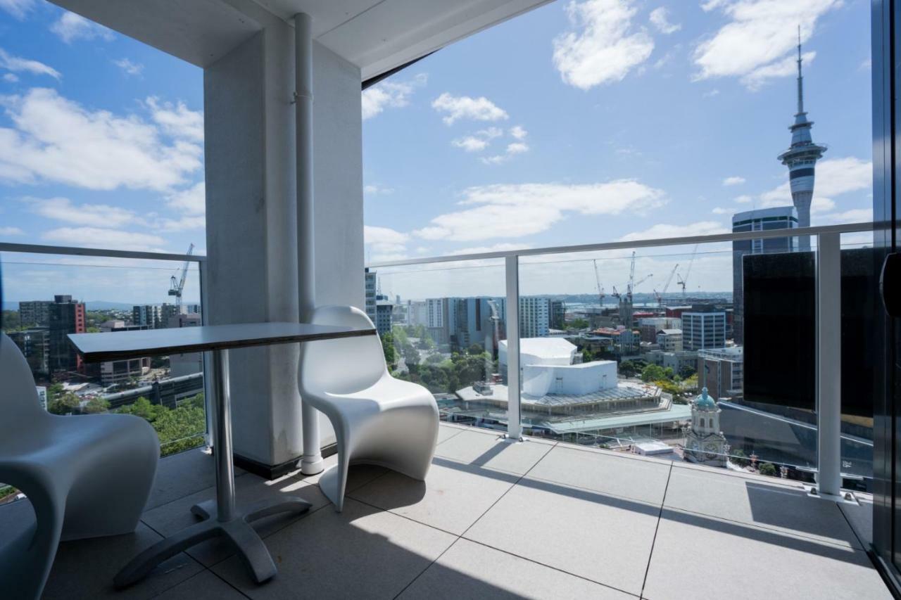 With Brilliant Views In Cbd *