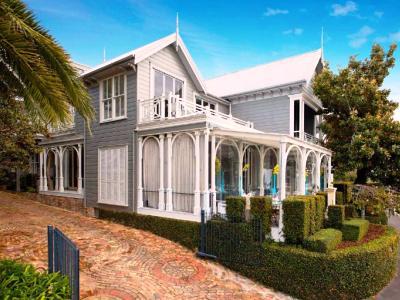 Mollies Boutique Hotel