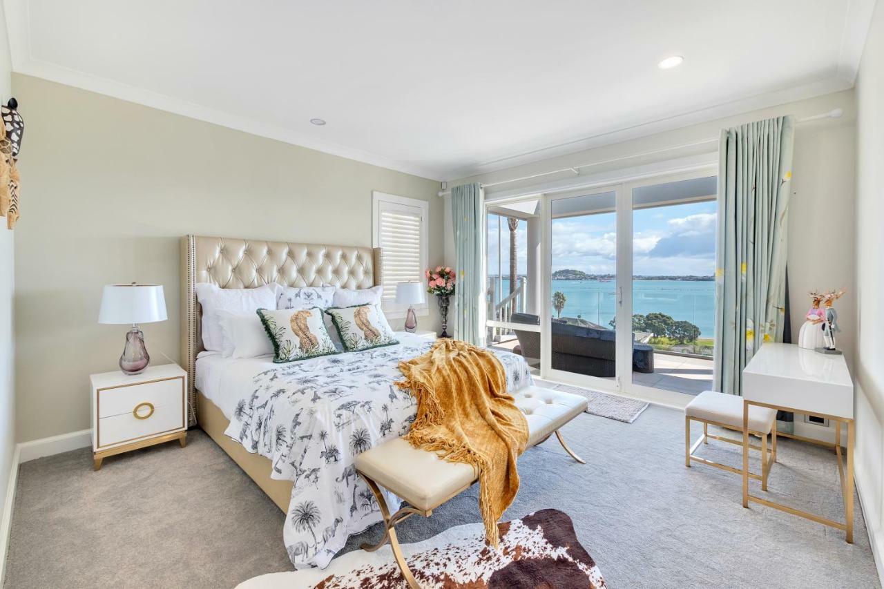 Orakei Grandeur Mansion With Sea Views & Pool * Auckland