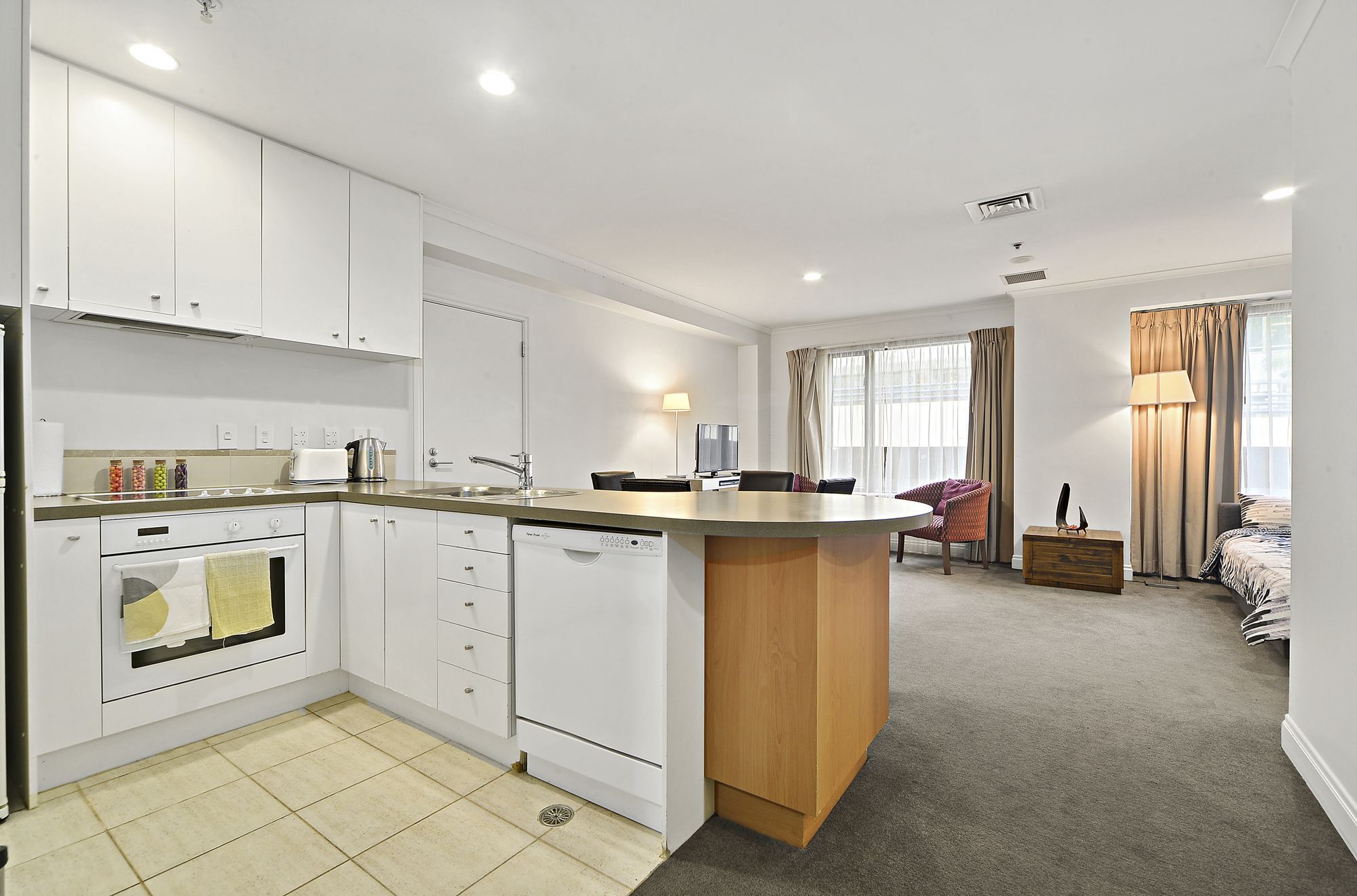 Apartment On Queen Street
