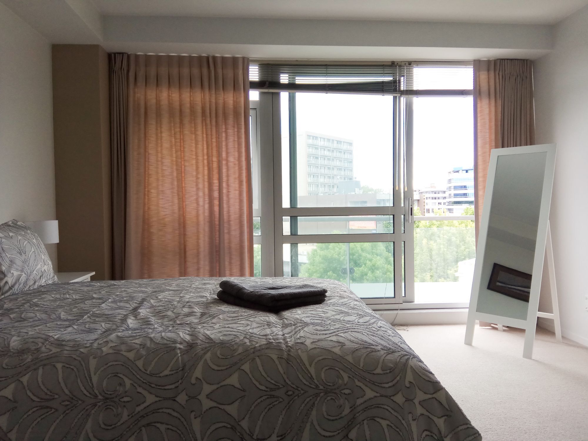 Apartment Luxury At Hobson Gardens *