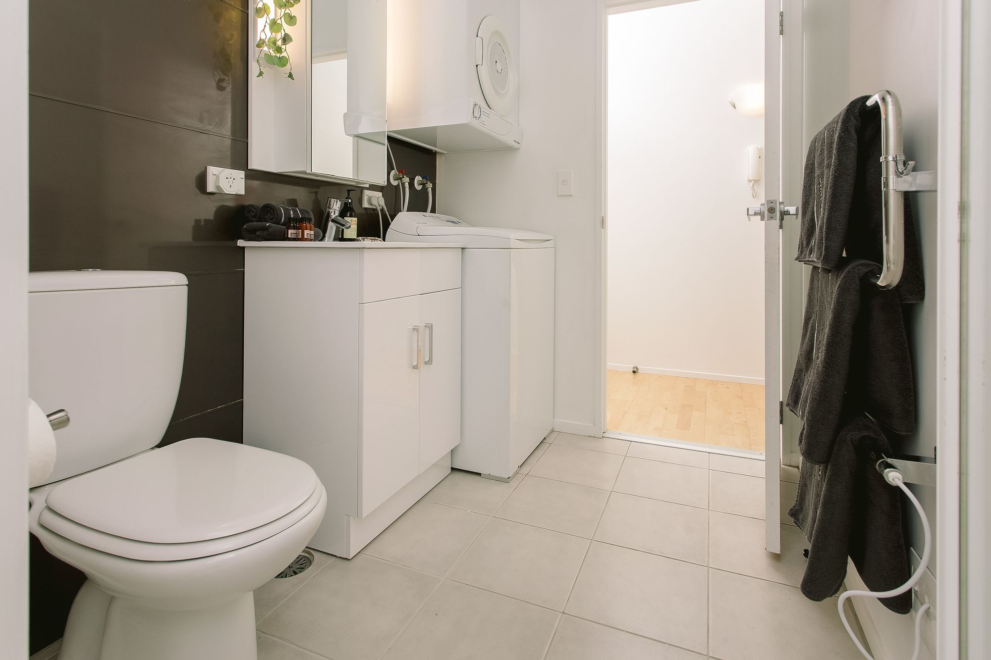 Towny Penthouse With Carpark Auckland