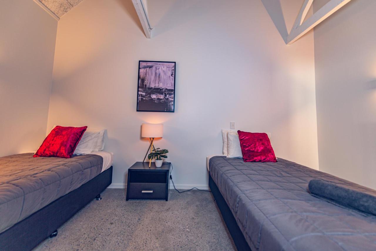 Tmacs Hostel *