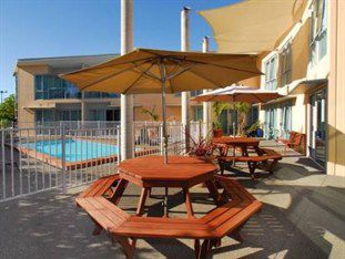 Aristotles North Shore 4*