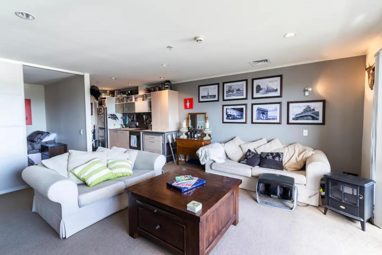 Apartment Bright 2 Bedroom 2 Bath In Grafton With Views
