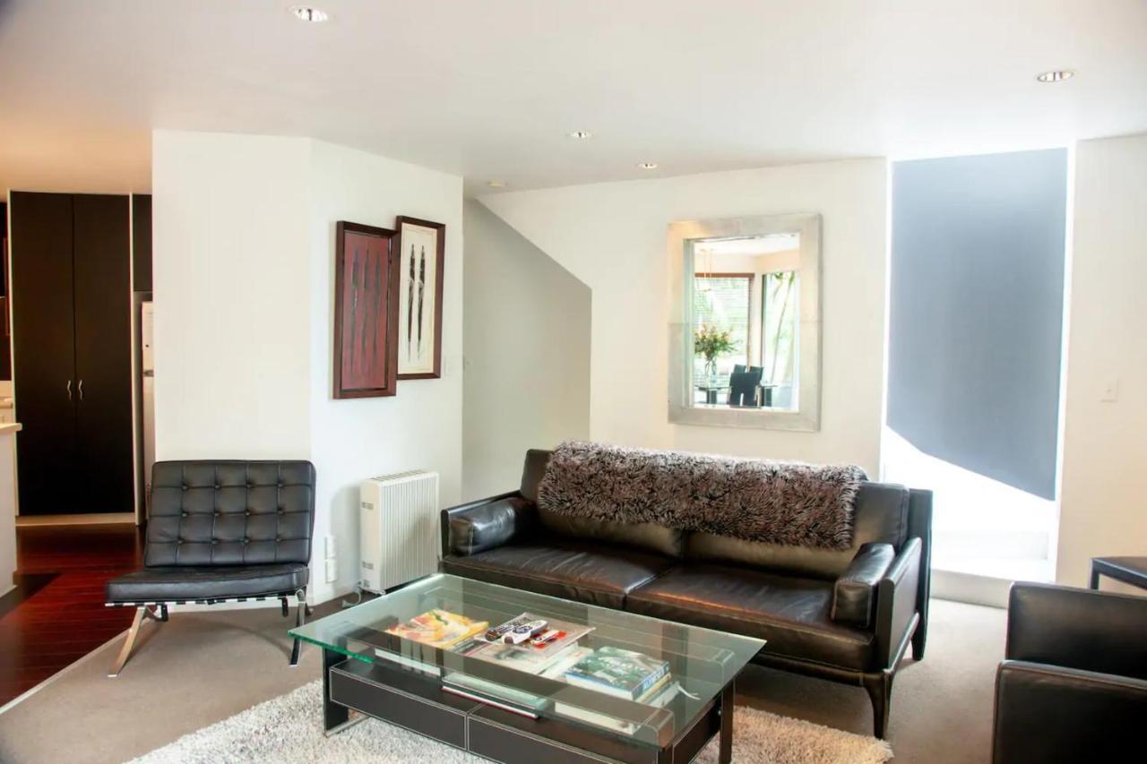 Bright 2 Bedroom Townhouse In Parnell Holiday home Auckland