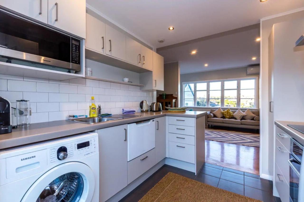 Sunny Character 2 Bedroom - Mission Bay Holiday home *