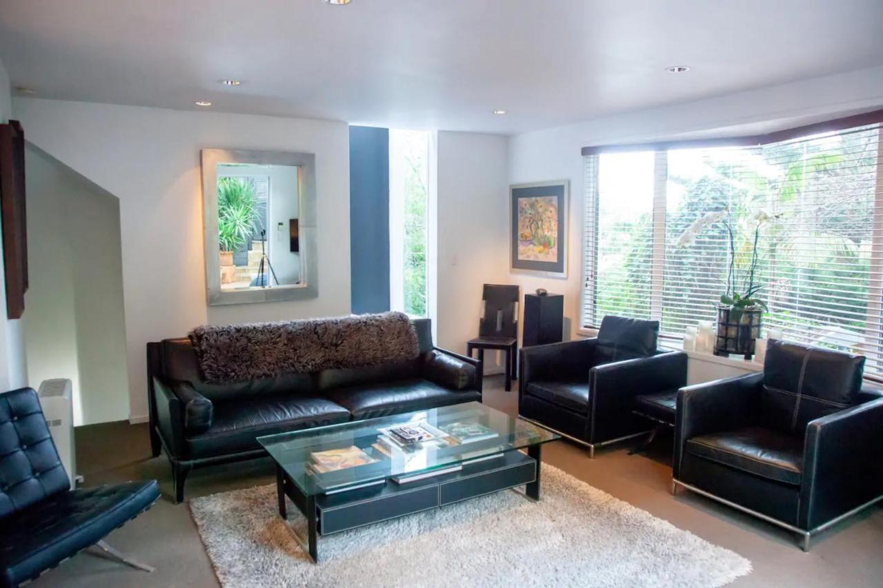 Holiday home Bright 2 Bedroom Townhouse In Parnell *