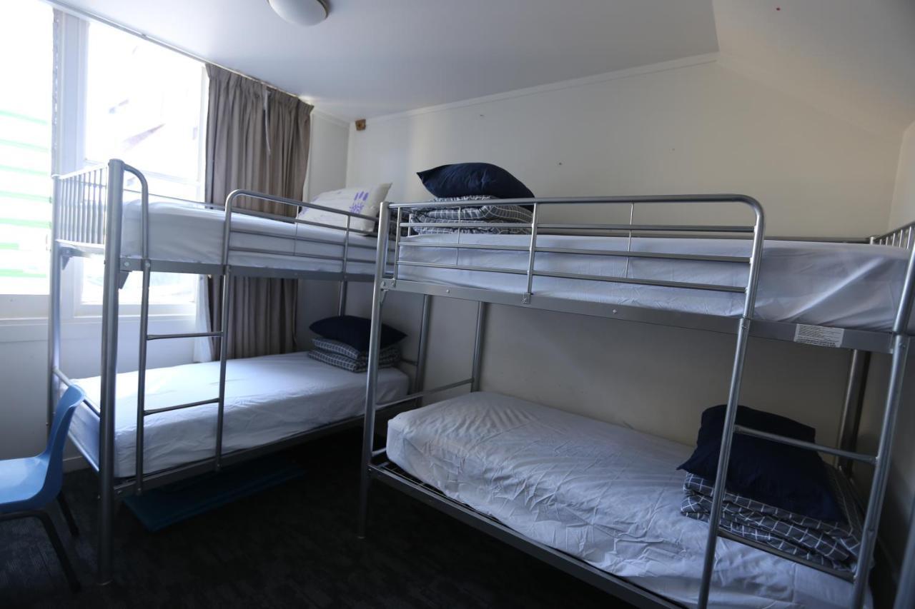 K Road Travellers Hostel