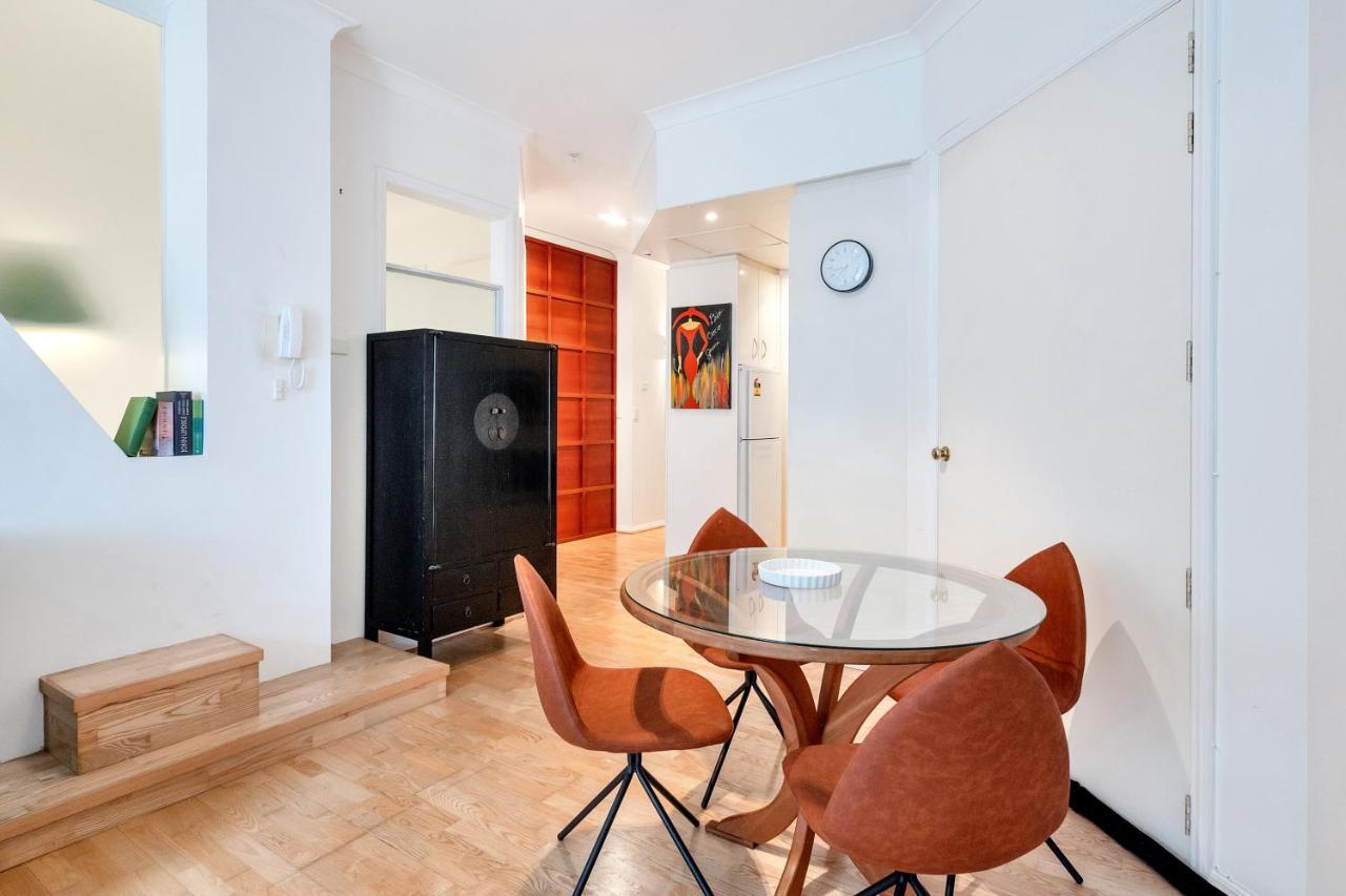 1br W/ Free Parking For 2 Cars Apartment