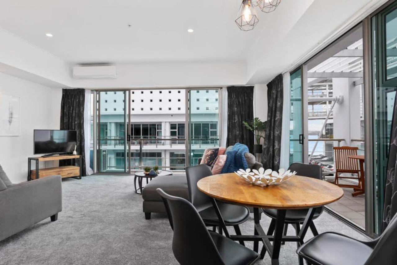 Chic 1 Bedroom Princess Wharf W/ Ac