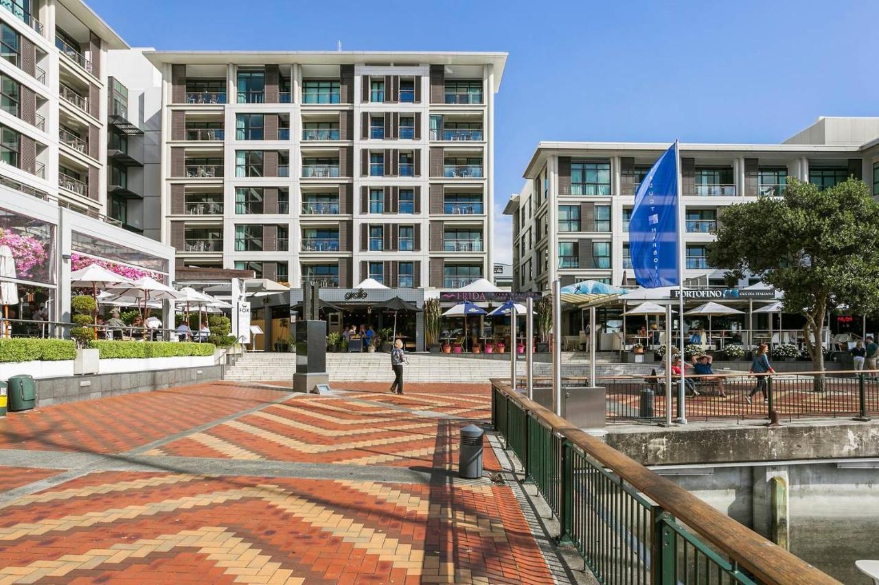 Sun-soaked Luxury Penthouse On Viaduct Waterfront Apartment