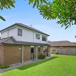 Spacious Family Home - Fenced Garden - Netflix