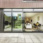 Hobsonville Point Enchanter With Parking And Wi-Fi