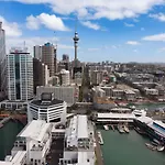 Waterfront Highview Apartment - Princes Wharf