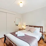 3 Bedroom In Onehunga W Parking - Wifi - Netflix