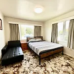 Entire House In Mt Wellington, Central Auckland