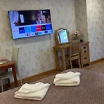 Cascades Motor Lodge