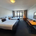 Off Broadway Motel
