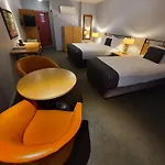 Off Broadway Motel