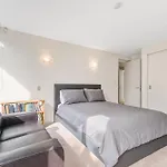 Sentinel Beach House - Auckland Holiday Retreat