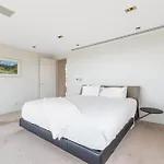 Sentinel Beach House - Auckland Holiday Retreat