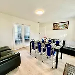 Entire House In Mt Wellington, Central Auckland