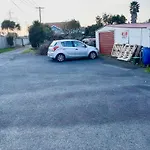 Private Cabin In Central Auckland