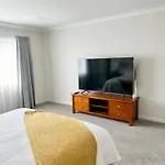 Accommodation In Auckland - Ormiston, Manukau, Flat Bush