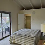 Takapuna Centre 3B Plus Netflix
