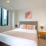 Gorgeous High Floor 2 Bedroom Apartment In Auckland Cbd
