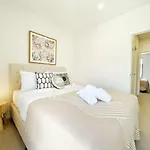 Rare Retreat Stylish 2Br Townhouse Vs Ac & Parking