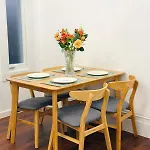 Free Parking,5 Minutes To City, Bus At The Door, 100-Year-Old Building At The Foot Of Mount Eden Park,Unit 1