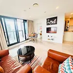 Sky Tower Panorama Suite Luxurious Apartment