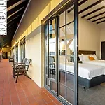 Knights Inn