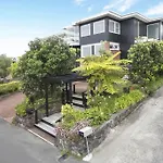 Kohimarama Beach Bed & Breakfast - Style And Privacy In Superb Location