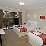 Airport Harbour Motel