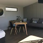 Kohimarama Beach Bed & Breakfast - Style And Privacy In Superb Location