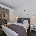 Princes Wharf 1Br Apartment - Home Away From Home