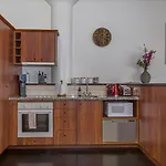 Princes Wharf 1Br Apartment - Home Away From Home