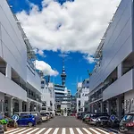 *Vibrant Viaduct Harbour Apartment With Balcony & Best Location* Auckland
