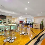 Modern One Bedroom Apartment Auckland City Centre