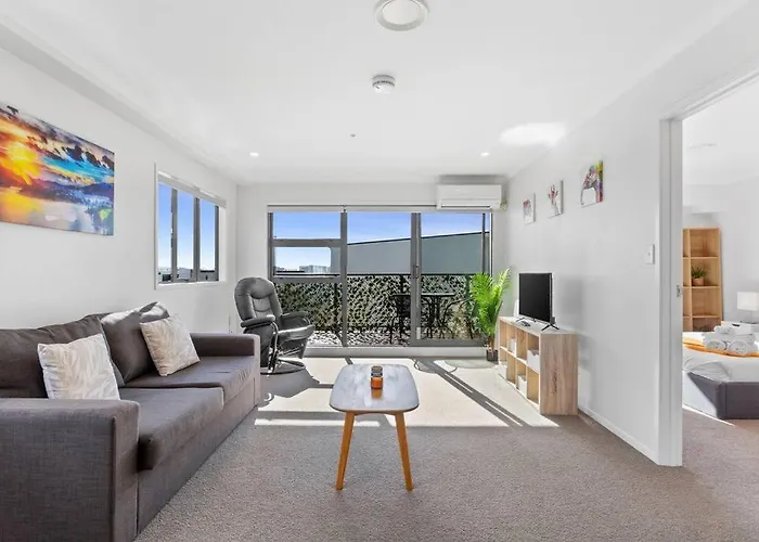 Eden Terrace Two Bedroom Free Parking