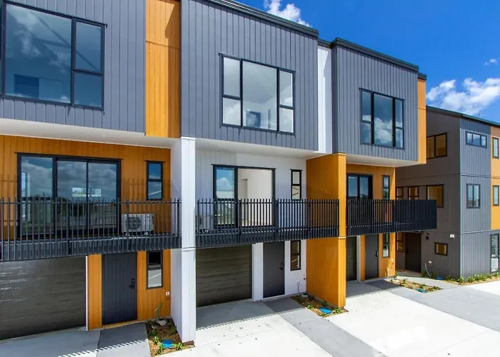 Brand New 3-Bed Townhouse