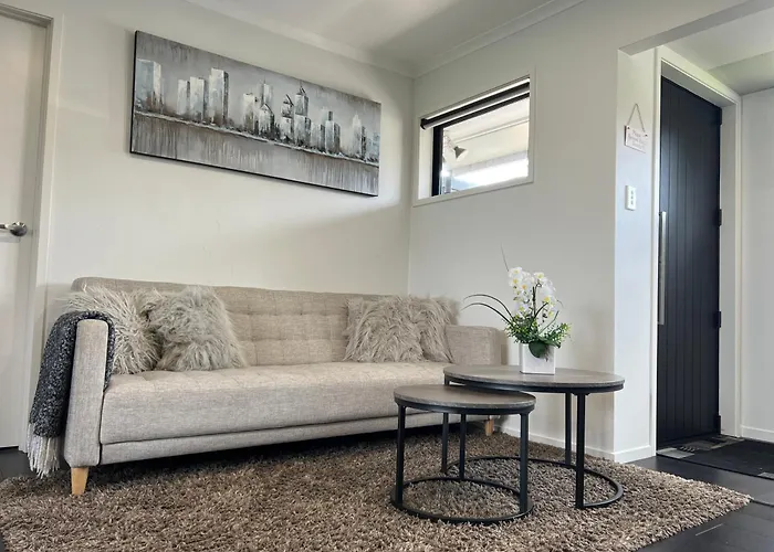 New Lynn Dream Guest House