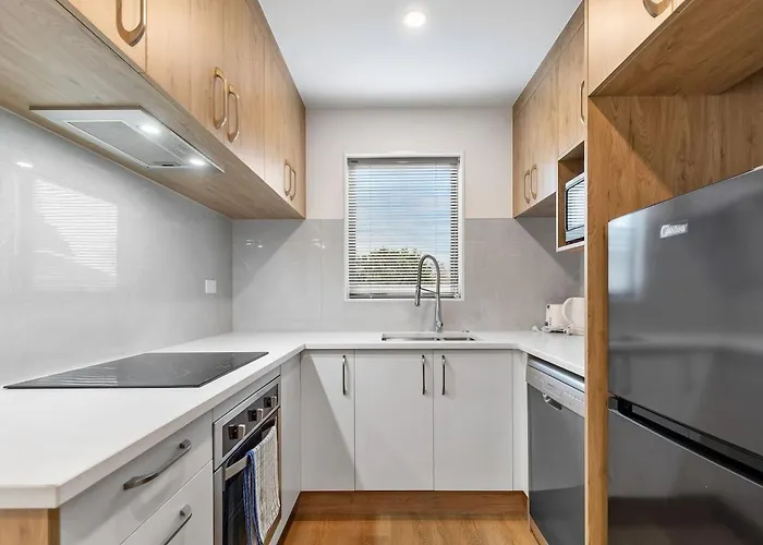 Ventura Escape Townhouse With Parking And Patio
