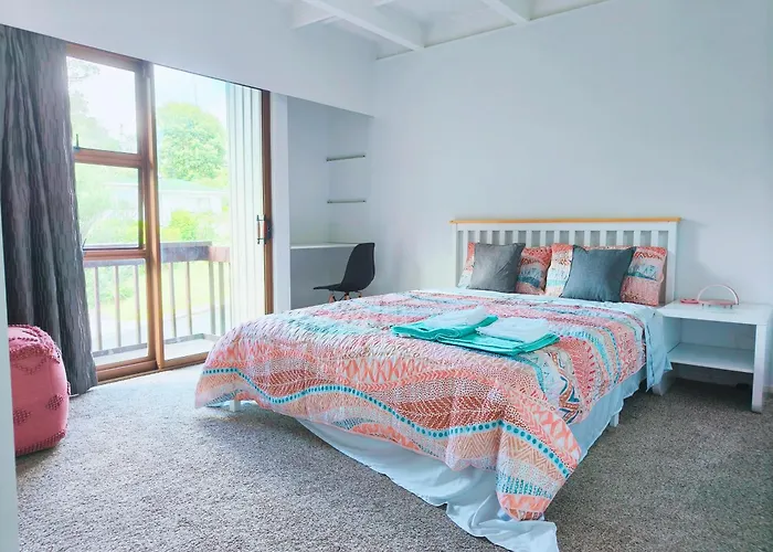 Sunny Cosy Rooms In Auckland Nice Garden Bush View