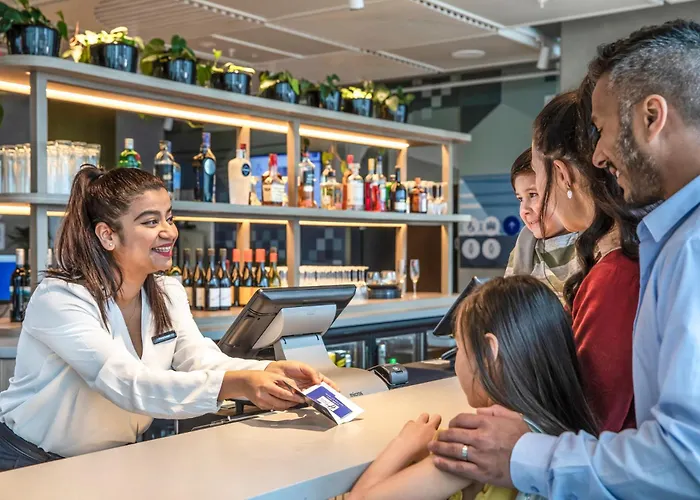 Holiday Inn Express Auckland City Centre By Ihg
