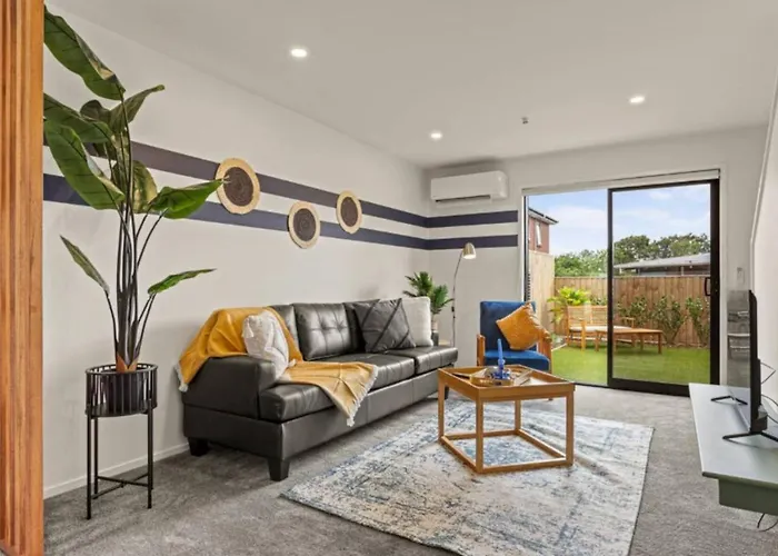 20 Te Kanawa Haven