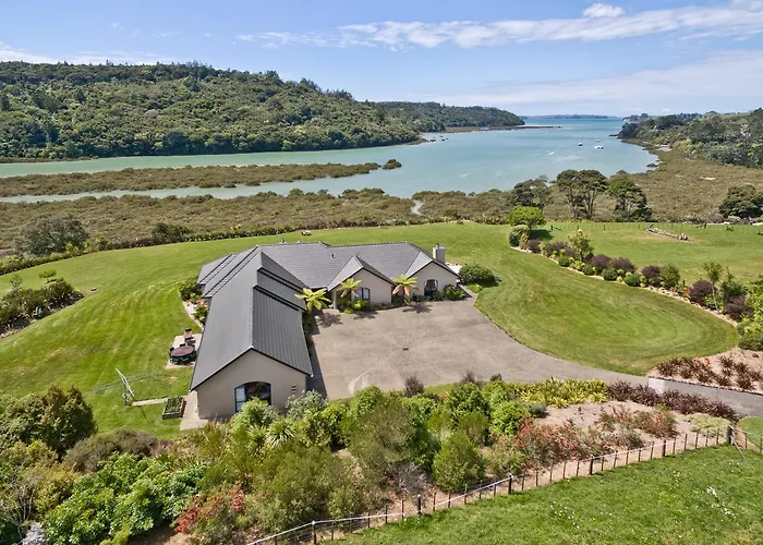 Okura River Estate Getaway